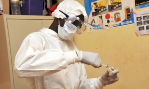 Guinée: Après  l' épidémie  d'Ebola, la France veut débloquer 174 millions d' euros