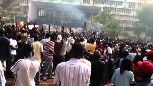 Sénégal : Jour de danger à  l'Assemblée Nationale, l'opposition appelle le peuple à  assiéger la place Soweto
