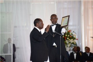 Côte d'Ivoire:  Investiture, Ouattara annonce qu'il renforcera la réconciliation et promet une nouvelle constitution à  ses concitoyens