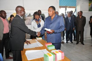 Congo : Critiqué par Paris et Washington sur le référendum, Sassou Nguesso tente de «séduire» Moscou