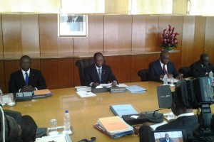 Côte d'Ivoire: Alassane Ouattara reconduit le premier ministre Kablan Duncan et ses ministres