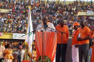 Burkina Faso: Présidentielle, ouverture de la campagne électorale, 14 candidats et 2 gros favoris