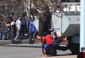 Zimbabwe: Un député arrêté pour trouble à  l'ordre public à  Harare