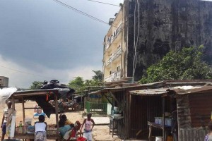 Côte d'Ivoire: Course poursuite, un redoutable gangster saute du 3ème étage d'un immeuble et échappe à  la police