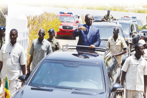 Sénégal: Oubliée par le boss, l'ancienne garde rapprochée de Macky Sall menace de se rebeller