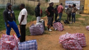 Nigeria: Expulsion de 500 ressortissants nigérians du Royaume Uni