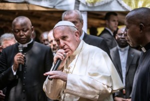 Centrafrique: Le pape François tente de calmer le jeu à  Bangui
