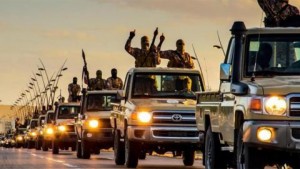 Libye: Daesh s'étend vers l'intérieur pour s'emparer du pétrole, selon Jean-Yves Le Drian