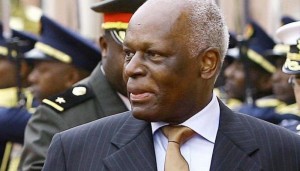 Angola : Dos Santos  envisage de légiférer les réseaux sociaux