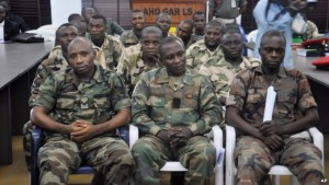 Nigeria : Peines de mort commuées en prison pour 66 soldats mutins