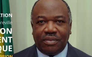 Gabon: 2016, Ali Bongo n'annonce pas sa candidature mais invite les gabonais à  s'inscrire sur les listes électorales