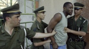 Maroc: Arrestation d'un faux «subsaharien» qui menaçait de se suicider du haut d'une église