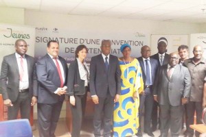 Côte d'Ivoire:  L'agence emploi jeunes signe une convention avec Cfao Retail