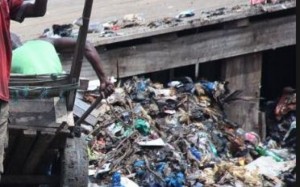 Côte d'Ivoire: Amendées de 25000FCFA à  l'ANASUR pour avoir déposé des ordures ménagères à  des heures non indiquées