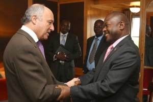 Burundi: Pression de Paris sur Bujumbura pour l'envoi sur place de troupes de police étrangères