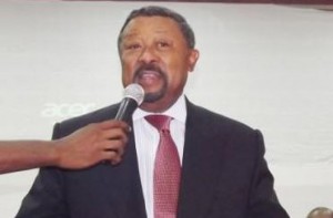 Gabon: Sans l'UN, Jean Ping annonce sa candidature à  la présidentielle