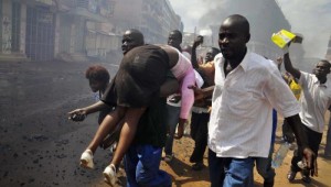Ouganda : Un mort  dans des affrontements  entre opposants et policiers