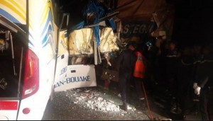 Côte d'Ivoire: Une collision entre un minicar  et un camion fait 2 morts et une vingtaine de blessés