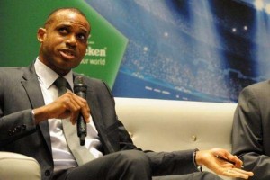 Nigeria: L'entraîneur Sunday Oliseh convoqué par la NFF