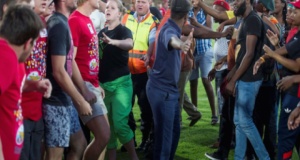 Afrique du Sud: Un match de rugby interrompu par des affrontements entre des blancs et noirs