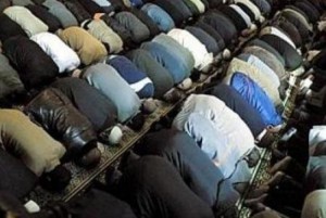 Egypte: Trois jeunes chrétiens condamnés à  5 ans de prison pour outrage à  l'islam