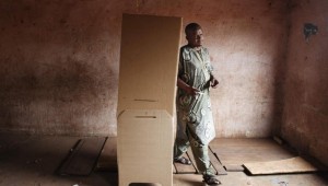 Bénin: Présidentielle, l'usage des moyens de communication interdit dans l'isoloir