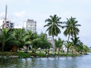 Côte d'Ivoire: On lui refuse des documents français,  un homme se donne la mort