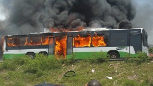 Côte d'Ivoire: Un bus en pleine  circulation prend feu, aucune victime déplorée