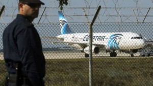 Egypte-Chypre:  Le pirate de l'air  serait un déséquilibré, selon le gouvernement chypriote