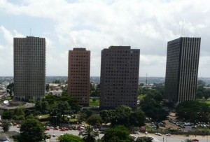 Côte d'Ivoire: Tours administratives, après un nouvel incendie l'Etat prend ses responsabilités et annonce leur réhabilitation