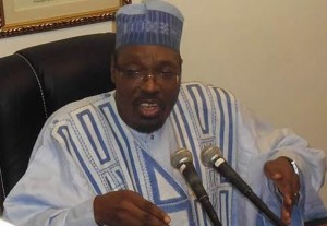 Cameroun: Les allégations sur la dangerosité du pays secouent le sérail, le régime fait diversion et brandit son maigre bilan en 33 ans