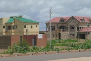 Burkina Faso: Le gouvernement  annonce un audit sur les parcelles de Ouaga 2000, le général Zida renonce aux siennes