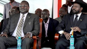 Soudan du Sud: Salva Kiir forme un gouvernement de transition,  Riek Machar réinstallé