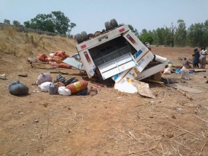 Burkina Faso: Quatre morts et une quarantaine de blessés dans un accident de car