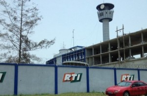 Côte d'Ivoire : Après l'attentat de Grand-Bassam, voici pourquoi le directeur de l'information de la RTI a été suspendu
