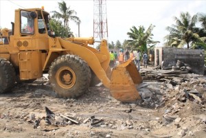 Côte d'Ivoire: Abobo, les constructions anarchiques sur les emprises poussent comme des champignons malgré les menaces d'Anne Ouloto