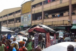 Côte d'Ivoire: Adjamé, les commerçants du Forum des marchés exposés à  des dangers