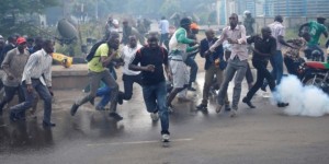 Kenya: La police réprime une nouvelle manifestation de l'opposition, un mort