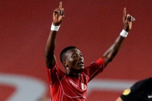 Ghana: Le joueur John Painstil arrêté pour agression et vol de la voiture de sa femme