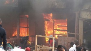 Cameroun: Un incendie dévaste plusieurs boutiques dans le plus grand marché de l'Ouest