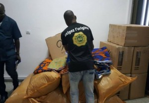 Côte d'Ivoire: 1800 pièces de pagnes Uniwax contrefaits saisis !