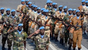 Mali: Attaques jihadistes, Ban Ki-moon  veut déployer 2500 nouveaux casques bleus