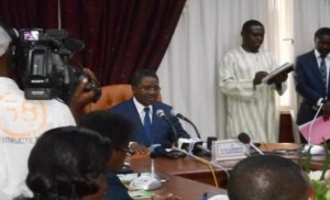 Cameroun: Des hommes armés emportent plus de 555 millions de FCFA chez le ministre de la Santé Publique