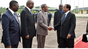 Cameroun: Le pays, 21 jours sans nouvelles du président