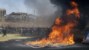Afrique du Sud: Municipales,  violentes manifestations  à  Pretoria après la nomination du candidat de l'ANC