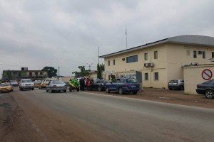 Côte d'Ivoire: Deux candidates du BEPC prises en flagrant délit de tricherie à  Abobo, le centre se rebelle contre la police