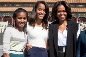 Afrique: Michelle Obama et ses deux filles attendues au Liberia et au Maroc
