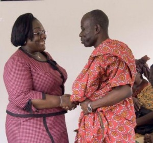 Côte d'Ivoire: Actes de vandalismes samedi à  la décharge d'Akouedo, la chefferie présente ses excuses à  Anne Ouloto