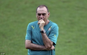 Algérie: Un match amical annulé contre le Ghana à  cause la «nationalité» de Avram Grant