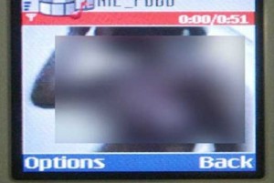 Sénégal: Sextape à  Dakar, elle se fait filmer nue pour l'envoyer à  son copain qui vit aux Etats Unis et se trompe de destinataire